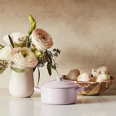 Le Creuset 8oz. Mini Round Cocotte with Flower Lid | Chiffon Pink
