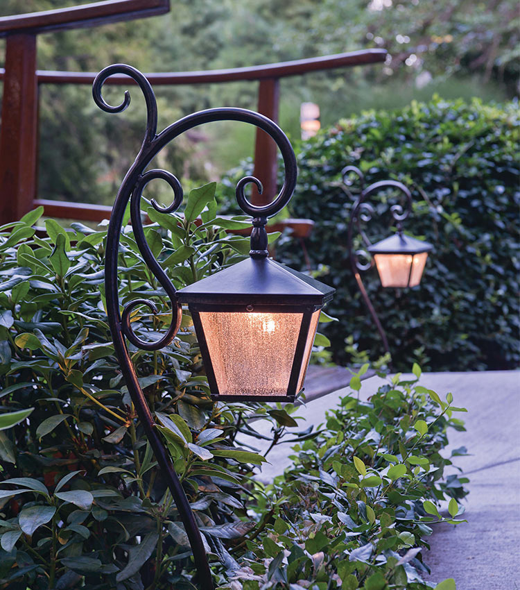 How to Choose Outdoor Lighting Fixtures | Riverbend Home