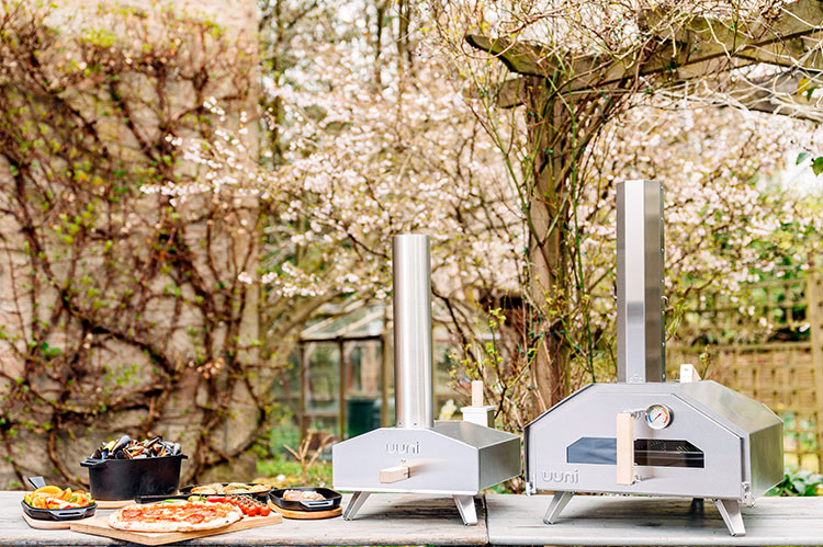 Ooni wood-fired pizza ovens are a fast, easy way to cook pizzas and other favorite foods.