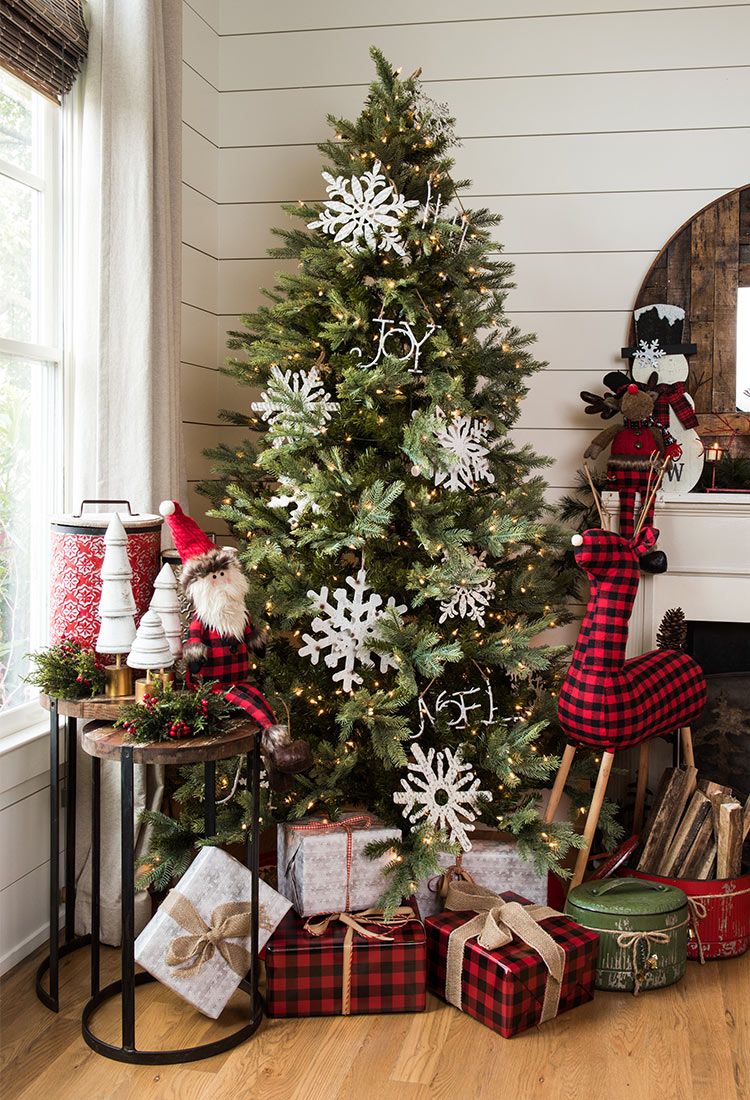 Stick to a theme to give your seasonal décor a cohesive look.