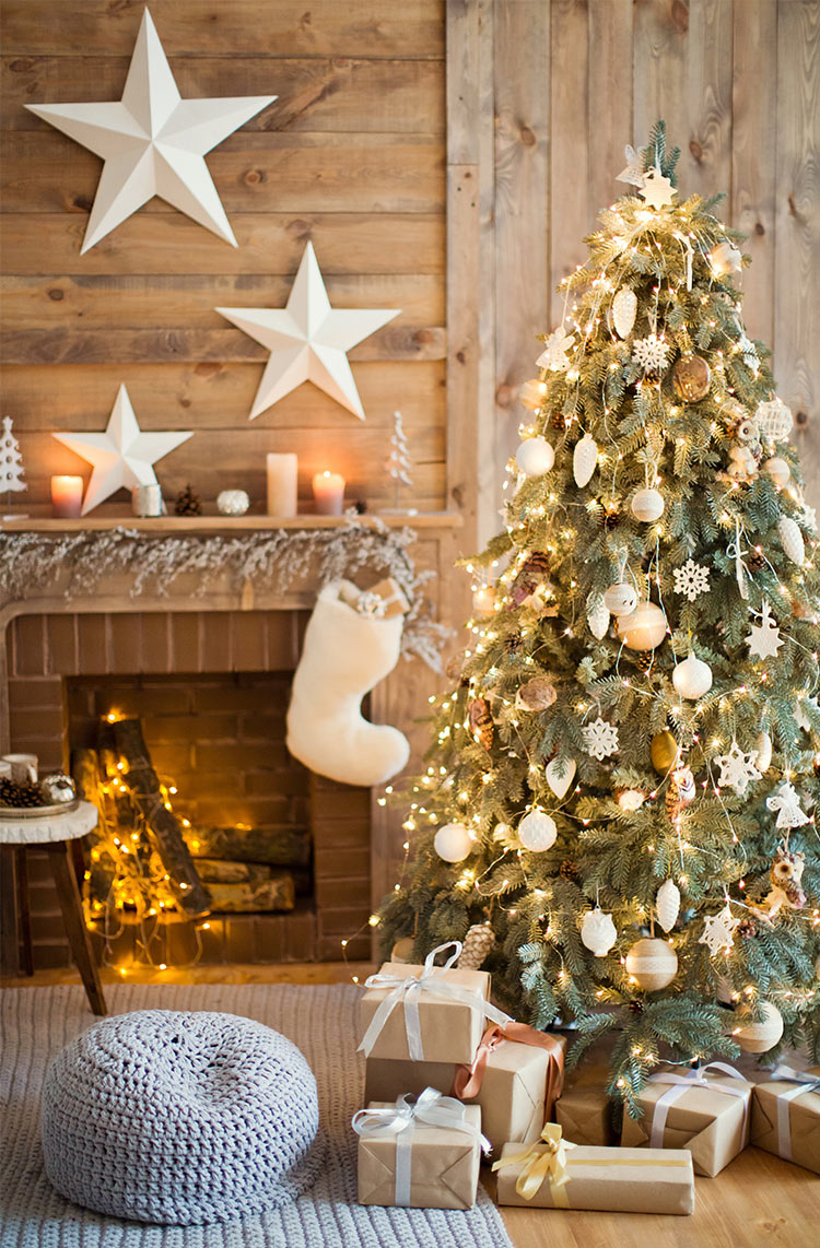 White Christmas decorations offer a versatile and timeless look.